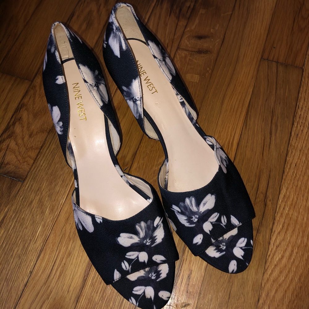 Never Worn Nine West Floral Heels!